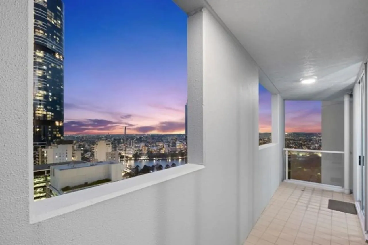 Lux Sub-Penthouse With Casino Views Apartment Brisbane Australia